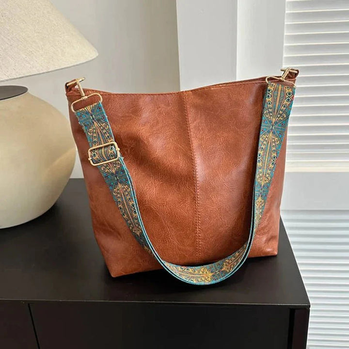 Urban Heritage Shoulder Bag